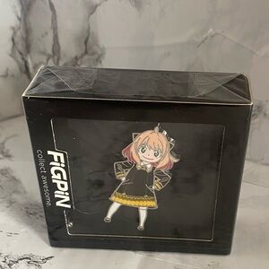 NIP, Claire’s FIGPIN Mini Anya Forger Enamel Pin #M88 -Spy x Family Anime
